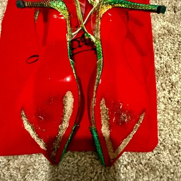 Christian Louboutin Green and Gold Heels with Metallic Accents - Picture 11 of 13